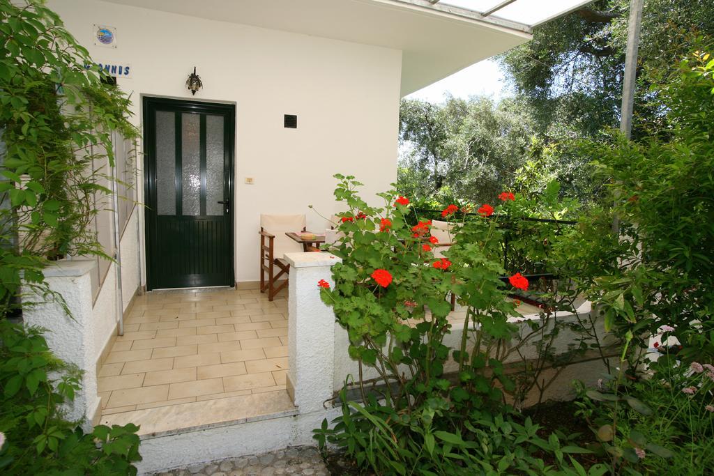 Alex-Giannis Apartments, Mparmpati Værelse billede