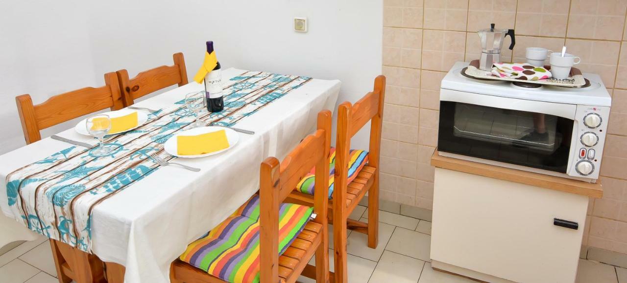 Alex-Giannis Apartments, Mparmpati Eksteriør billede